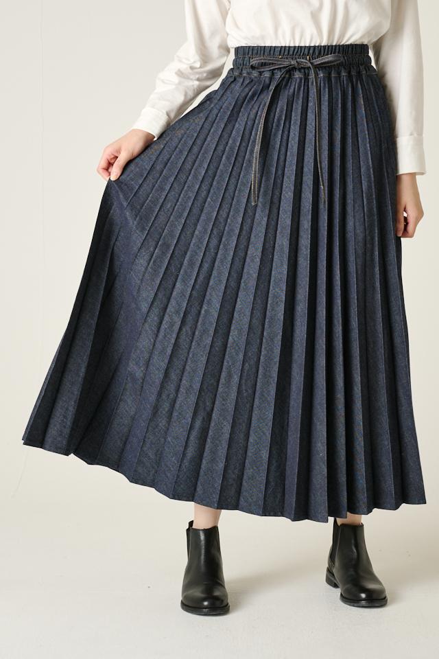 LONG PLEATS DENIM SKIRT