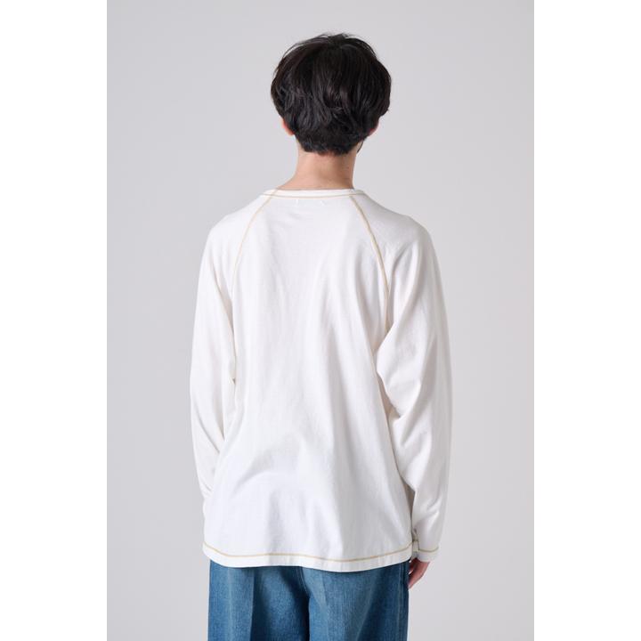CONTRAST STITCH RAGLAN TEE