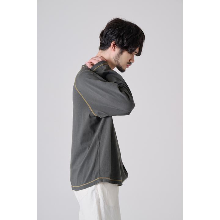 CONTRAST STITCH RAGLAN TEE
